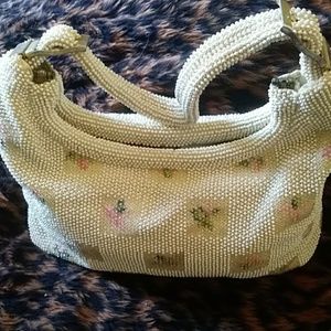 Vintage pearl detailed purse